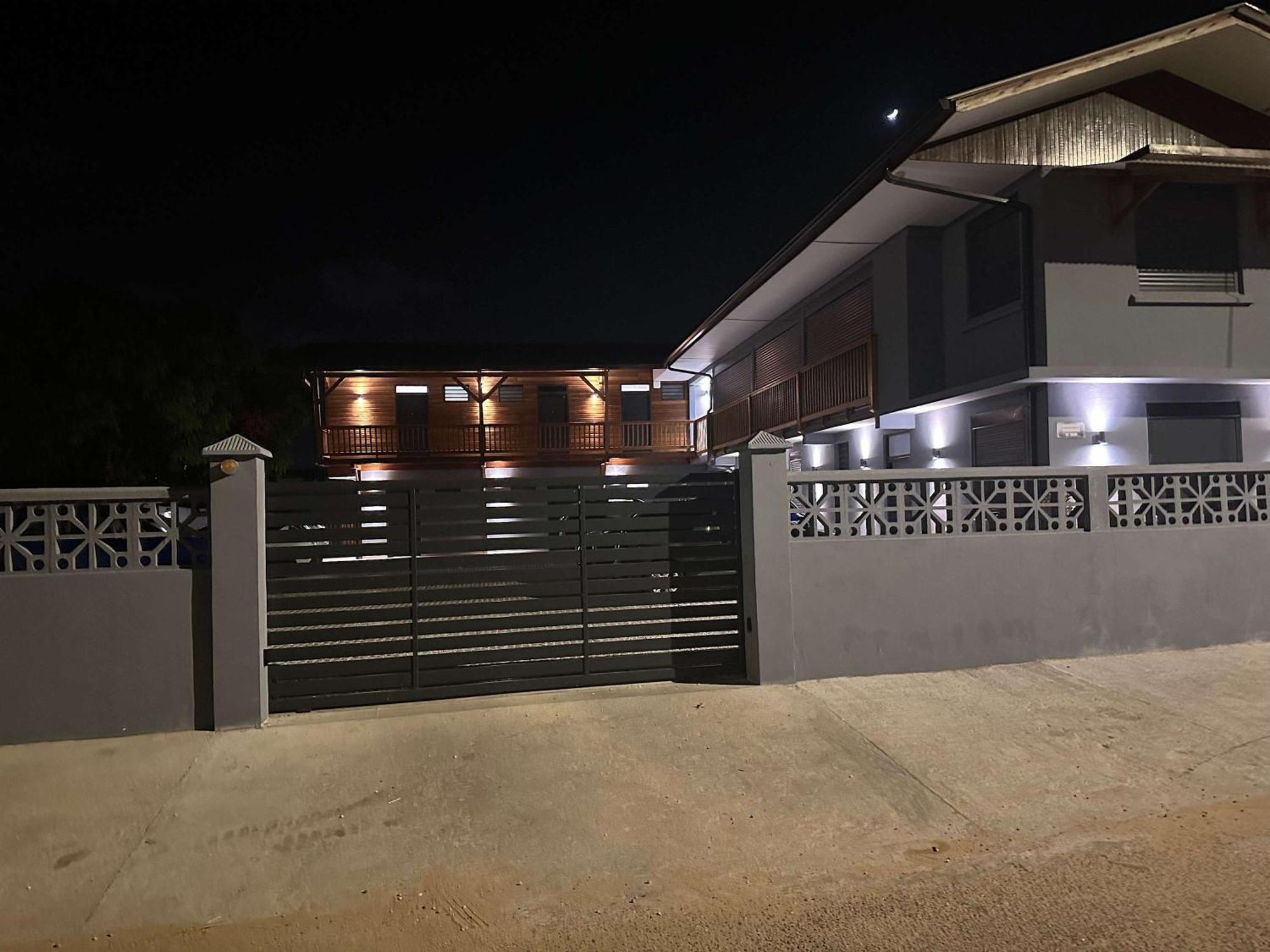 Magnifique T3 Apartment Cayenne Luaran gambar